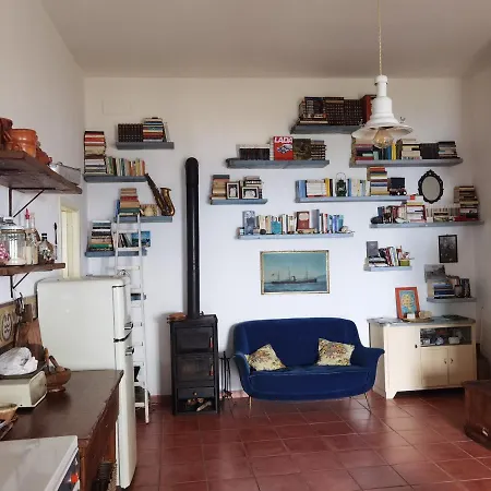 Al Numero Zero Alojamento de Acomodação e Pequeno-almoço Lípara